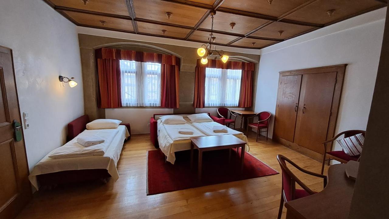 רוטנבורג אוב דר טאובר Hotel-Gasthof Goldener Greifen מראה חיצוני תמונה