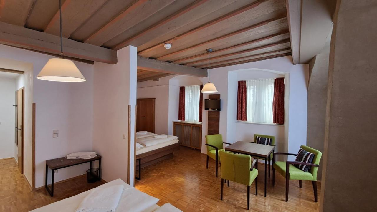 רוטנבורג אוב דר טאובר Hotel-Gasthof Goldener Greifen מראה חיצוני תמונה