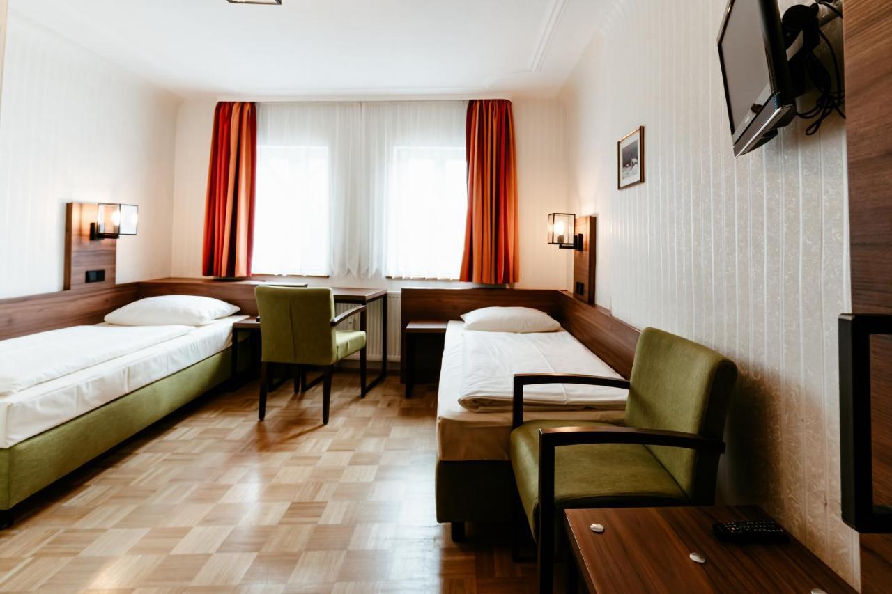 רוטנבורג אוב דר טאובר Hotel-Gasthof Goldener Greifen מראה חיצוני תמונה