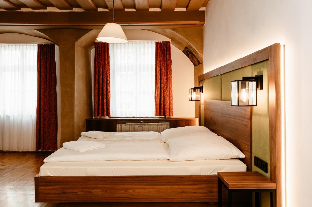רוטנבורג אוב דר טאובר Hotel-Gasthof Goldener Greifen מראה חיצוני תמונה