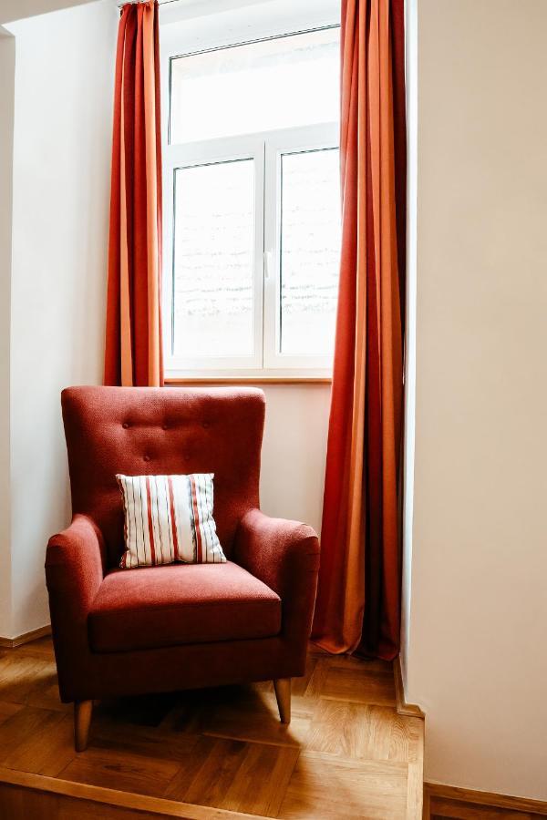 רוטנבורג אוב דר טאובר Hotel-Gasthof Goldener Greifen מראה חיצוני תמונה