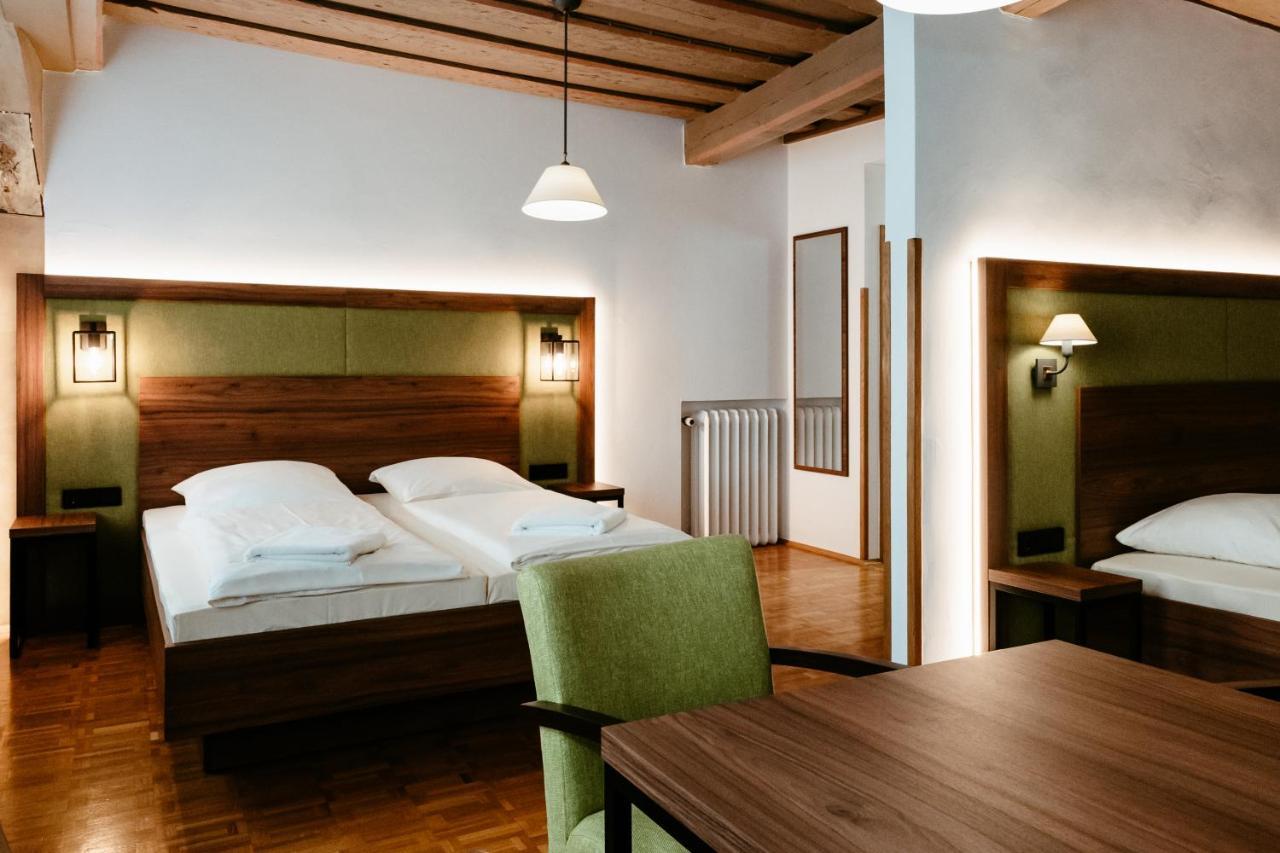 רוטנבורג אוב דר טאובר Hotel-Gasthof Goldener Greifen מראה חיצוני תמונה