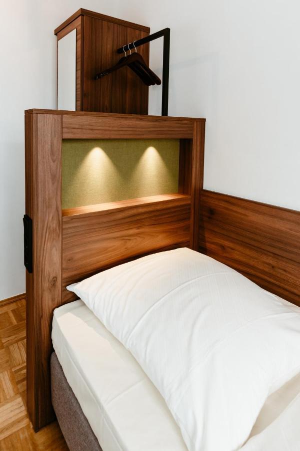 רוטנבורג אוב דר טאובר Hotel-Gasthof Goldener Greifen מראה חיצוני תמונה